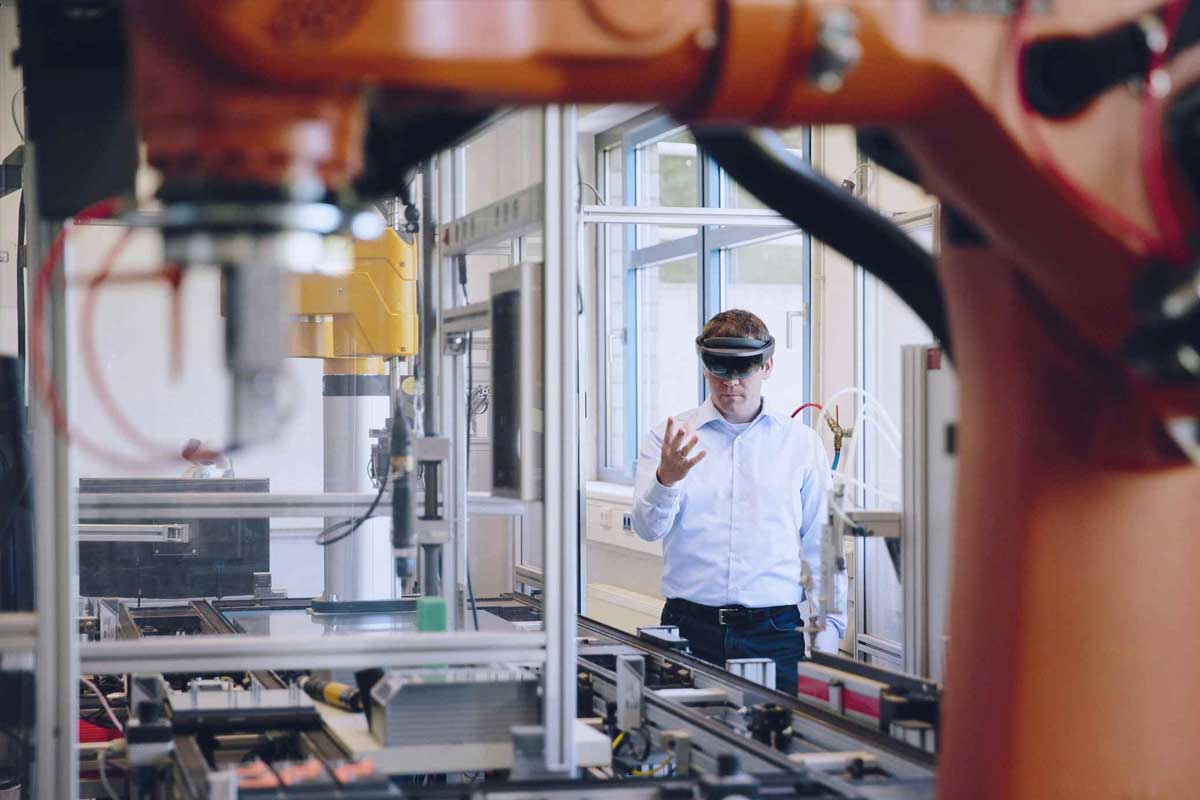 Cosa possono fare i produttori di macchine industriali con la realtà aumentata